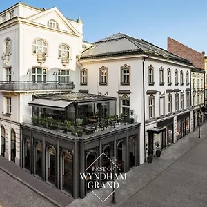Hotel Wyndham Grand Old Town